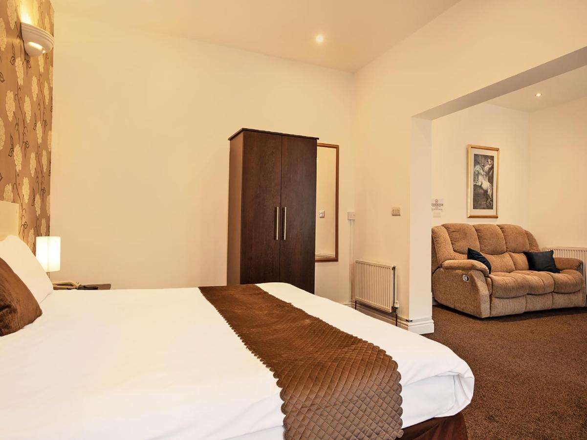 גרייט יארמאות The Waverley Hotel מראה חיצוני תמונה